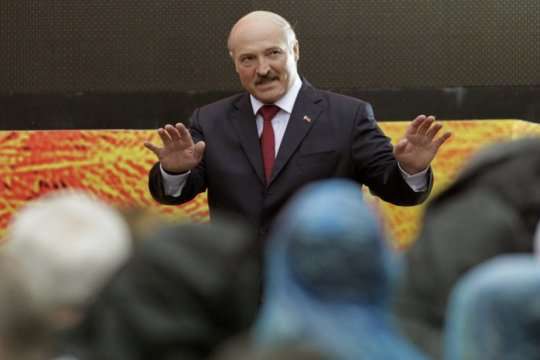 Лукашенко поскаржився на пияцтво в білоруському уряді 
