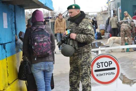 Пункт пропуску «Станиця Луганська» зачинили до 7 вересня