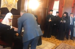 Спроба отруєння? Соцмережі наполохало підозріле відео з Кирилом і Варфоломієм