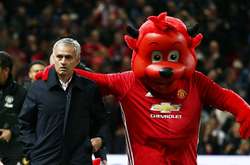 Лукаку робить дубль і зберігає Моурінью посаду у «Манчестер Юнайтед»