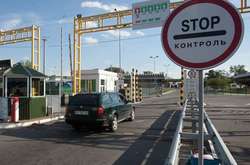 Росія виставила військових на адмінмежі з анексованим Кримом 