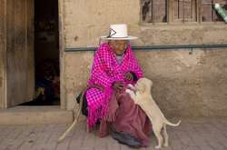 Найстаріша людина світу: 118-річна бабуся їсть солодощі, співає пісні і грає на гітарі