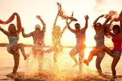 Сьогодні в Україні буде спекотно і сонячно