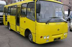 Маршрутний автобус (ілюстративне фото)