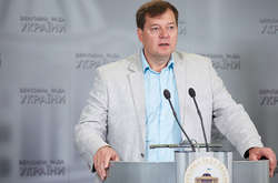 Екс-«регіонал» через суд вимагає зобов’язати Верховну Раду перекладати виступи депутатів