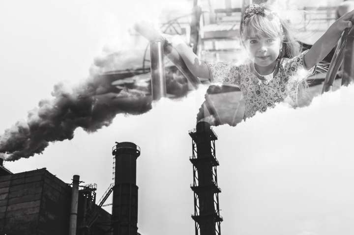В Крыму из-за химического выброса эвакуируют детей