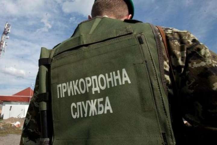 Хімічний викид в Армянську: прикордонникам на межі з Кримом видали спецзахист