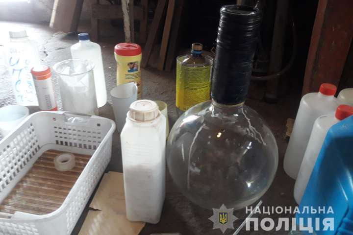 На Одещине полицейские ликвидировали нарколабораторию (фото)