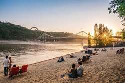 На київських пляжах краще не купатися: рекомендації фахівців