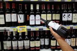 Кабмін підвищив мінімальні ціни на алкоголь