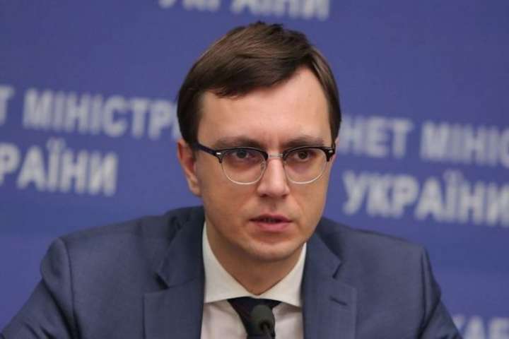Володимир Омелян: Тим, хто працює в Росії, можна підписати контракт зі ЗСУ. Там зараз непогано платять