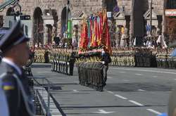 Парад на День Незалежності, де вперше прозвучало&nbsp;вітання &laquo;Слава Україні&raquo; у Збройних силах