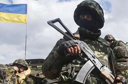 Порошенко пообещал военным повышение выплат на 30%