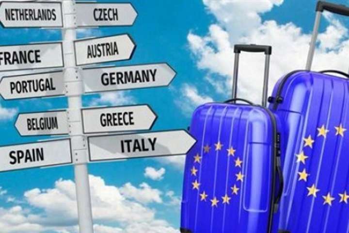 Рада Європи схвалила нову систему перевірки туристів до прибуття в ЄС