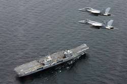 Британський авіаносець HMS Queen Elizabeth прибув в США