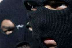 Дівчат викрали молодики у чорних масках