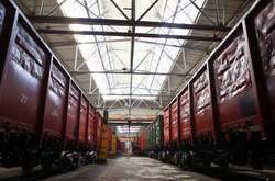 Прем'єр-міністру доповіли про критичну ситуацію в «Укрзалізниці»