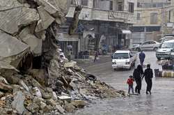 По територіям сирійських повстанців знову завдали авіаударів