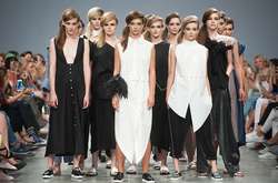 15 участников шоу «Топ-модель по-украинки» вышли на подиум UFW