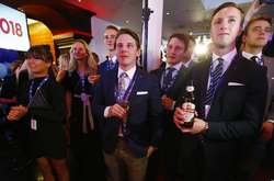 На выборах в Швеции правые популисты заняли третье место. Формирование правительства затруднено