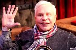 Йога, прогулки и молитвы: Борис Моисеев рассказал, как живет после пережитого инсульта