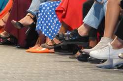 Столичная мода: В сети опубликовали фотоподборку самой уродливой обуви гостей Ukrainian Fasion Week