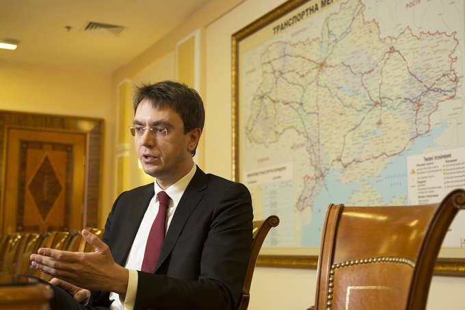 Міністр інфраструктури озвучив претензії до очільника «Укрзалізниці»