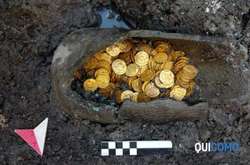 В Италии под театром найдены золотые монеты пятого века стоимостью в миллионы евро