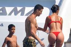 Криштиану Роналду и Джорджина Родригес со старшим сыном