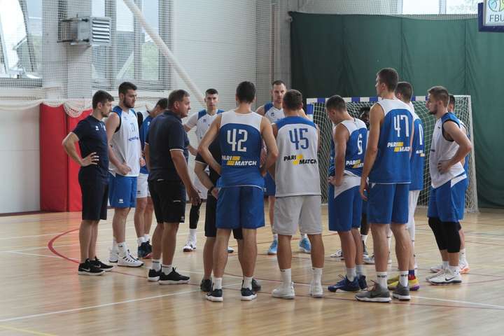 Троє баскетболістів залишили збірну України перед матчем з Іспанією