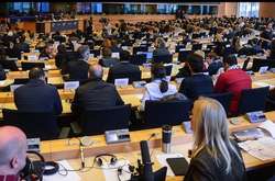 Європарламент почав процедуру покарання Угорщини