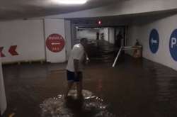 Підтоплення підземних приміщень торгового центру