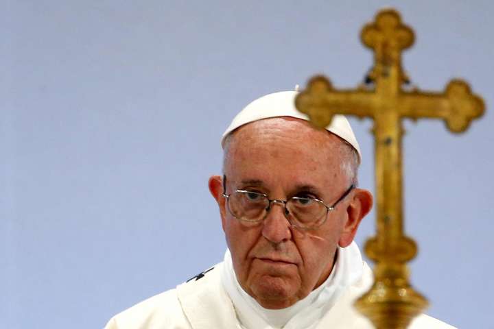 Папа римский примет меры для защиты детей от священников-педофилов