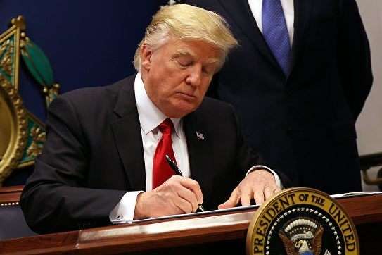 Трамп підписав указ про санкції за втручання в американські вибори