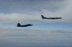 Винищувачі США перехопили російські бомбардувальники біля Аляски