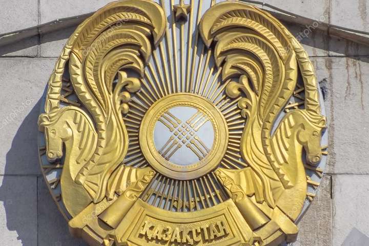 Казахстан изменит свой герб