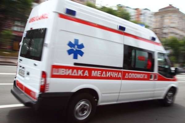 У школі Дніпра масово захворіли діти, 16 потрапили до лікарні