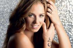 Гірськолижниця Тіна Мазе: ефектні фото красуні, яка є спортивною легендою Словенії