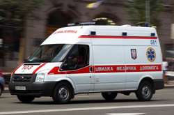 В одной из школ Днепра массово заболели дети, 16 попали в больницу