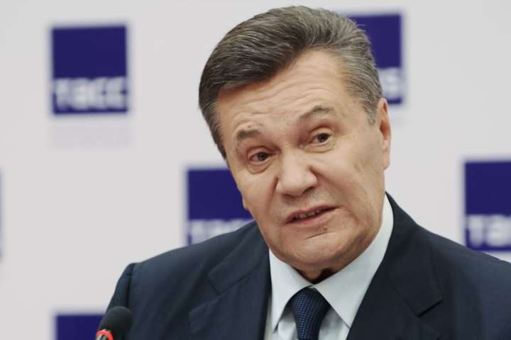 Суд Києва оголосив перерву у засіданні щодо держзради Януковича