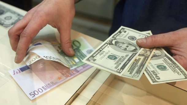 Долар і євро знову подорожчали: курс валют на 14 вересня