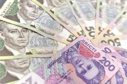 Кабмин предлагает со следующего года повысить минимальную зарплату