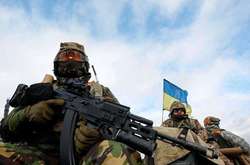 З 2019 року зарплата військових зросте на 30%