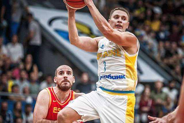 Як баскетбольна збірна України здобула історичну перемогу над Іспанією (відео)