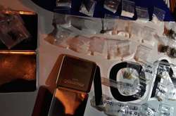 Столична поліція затримала росіянина із розфасованими наркотиками