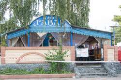 У Дніпрі внаслідок перестрілки в кафе постраждали три людини