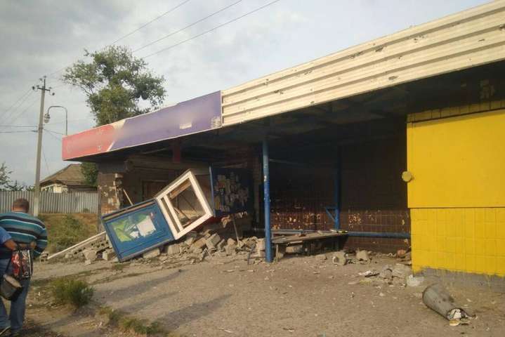 На Харківщині автівка протаранила зупинку, загинула жінка - Смертельна ДТП під Харковом: суд взяв під варту водія