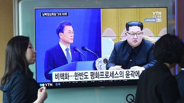 Делегація Південної Кореї поїхала у КНДР для підготовки до саміту 