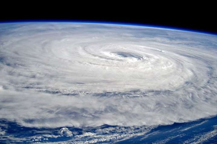 На Китай обрушився смертоносний тайфун