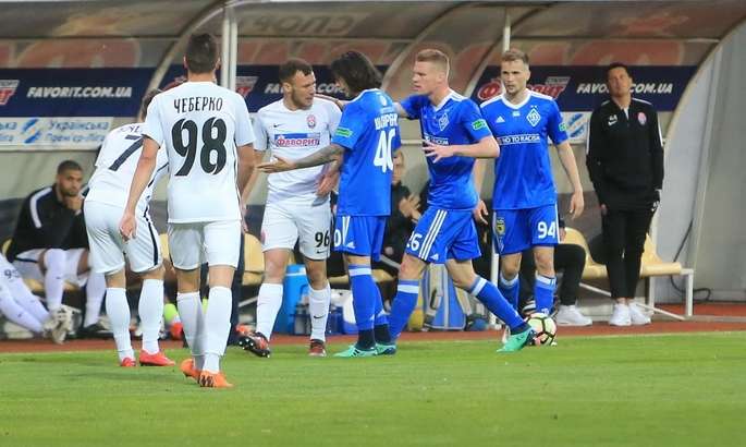 Фото взяте з ресурсу ua-football.com - «Динамо» втратило очки у виїзному матчі з «Зорею» (відео)